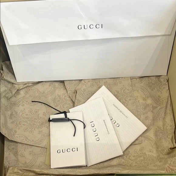 Gucci Neo Vintage GG Supreme messenger bag - Picture 11 of 15